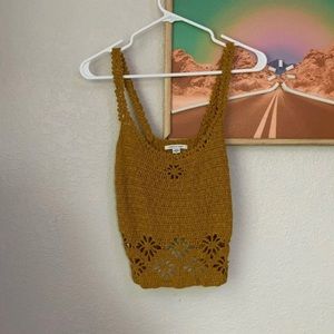 Knitted yellow top